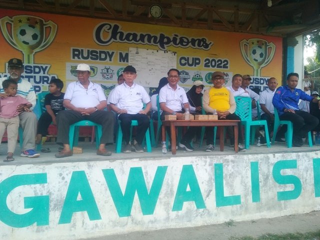 Ahmad Ali Cup Zona 4 Resmi Bergulir, Astam Abdullah Tendang Bola Secara Simbolis