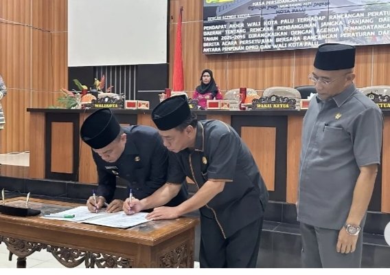 Sidang Paripurna DPRD Kota Palu Setujui RPJMD 2025 – 2045