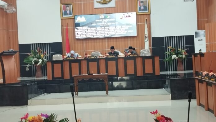 DPRD dan Wakil Walikota Palu Sepakat Teken KUA-PPAS T.A 2024 dan 2025